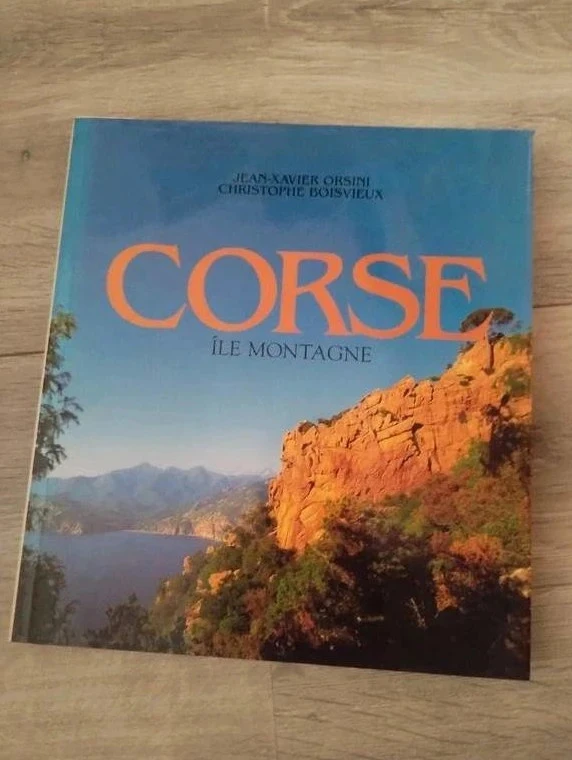 Livre Corse ile de montagne